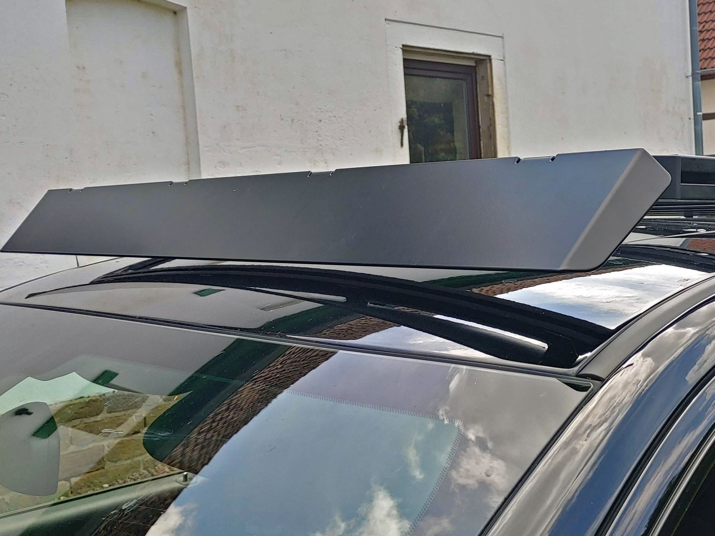 Windabweiser für Dachträger von LERO Overland